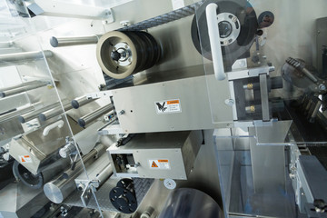 manufacture machine with shafts