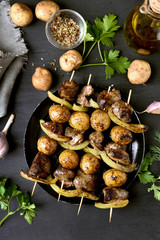 Barbecue chicken liver, vegetables skewers