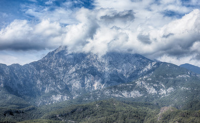 Fototapeta premium mountains in the clouds