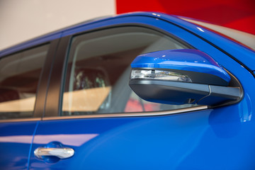 Obraz premium Car windows and side mirror 