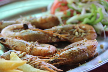 Fried curry shrimp