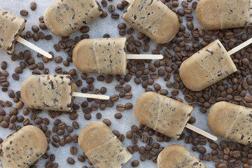 kahveli dondurma, kahveli buz parmak
