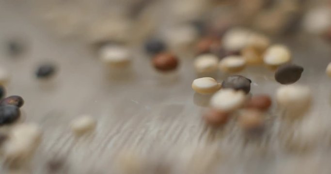 Quinoa falling slowmotion &ndash; orginal file&nbsp;: 4K DCI, PRO RES 444, 12 bits