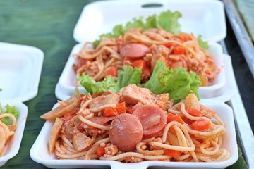 Spaghetti at street food