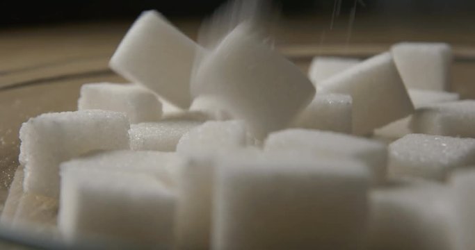Sugar falling slowmotion &ndash; orginal file&nbsp;: 4K DCI, PRO RES 444, 12 bits