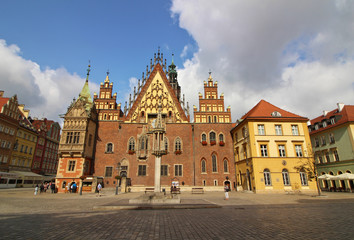 Fototapeta na wymiar Ayuntamiento de Wroclaw, Polonia