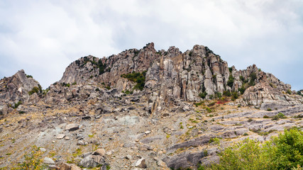 Fototapeta na wymiar rocks of Demerdzhi Mountain in natural park
