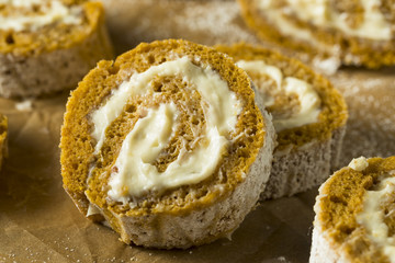 Homemade Sweet Pumpkin Roll