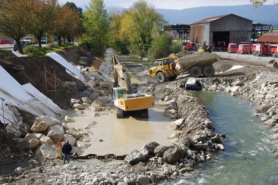 aménagement d'une rivière en prévention d'inondations