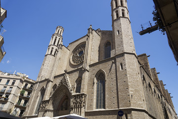 Fototapeta na wymiar Barcelona, Spain Santa Maria del Mar facade. Day view of 14th-century, Gothic-style church at Placa de Santa Maria.