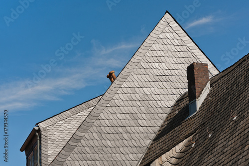 Dach Und Giebel Mit Schiefer Verkleidet Stockfotos Lizenzfreie Dach Und Giebel Mit Schiefer Verkleidet