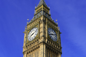 Fototapeta na wymiar Big Ben clock tower, also known as Elizabeth Tower near Westminster Palace and Houses of Parliament in London England has become a symbol of England and Brexit discussions
