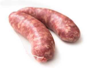 Due freschi salsicciotti di maiale 