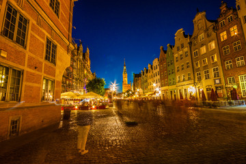 Fototapeta na wymiar Long Street in Gdansk at night
