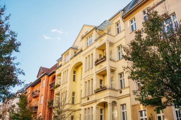 Fototapeta na wymiar luxury and colorful houses in berlin
