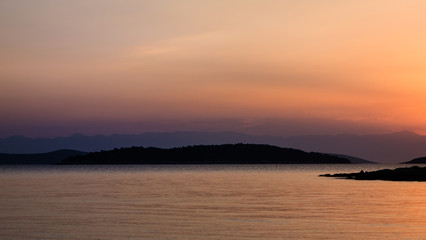 Sonnenaufgang auf See
