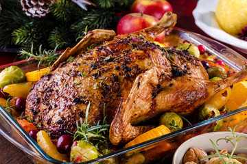 Weihnachtsgans knusprig gebraten (ente)