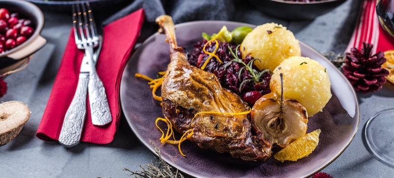 Weihnachtsgans knusprig gebraten (ente)