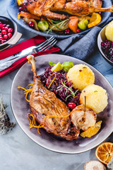 Weihnachtsgans knusprig gebraten (ente)