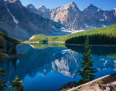 Moraine Lake Banff Alberta