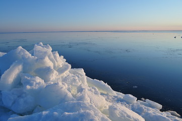 Eisschollen auf Rügen