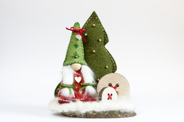 Lavori artigianali in feltro per la festività del Natale