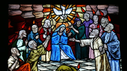 Vetrata interno del santuario della Madonna della Corona