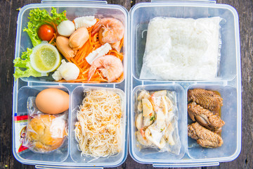 Lunch box ready to eat