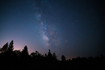 Obraz na płótnie Canvas Milky way over Santa Cruz mountains, California
