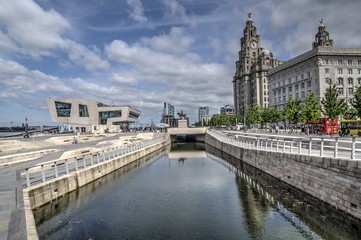 Fototapeta premium Albert Dock Canal, Liverpool, UK.