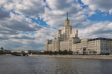 Fototapeta na wymiar The skyscraper on Kotelnicheskaya embankment in Moscow