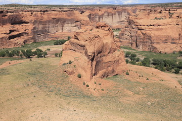 Fototapeta premium キャニオン・デ・シェイ国定公園の自然景観