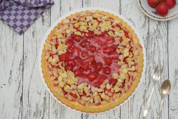 Leckerer selbstgemachter Erdbeerkuchen