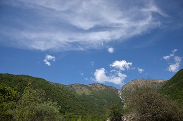 Naklejka premium particular clouds