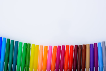 カラフルなペン