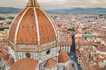 Fototapeta na wymiar Bird eye view of florence in Italy from the cathedral