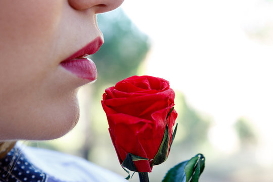 Mujer labios sensuales