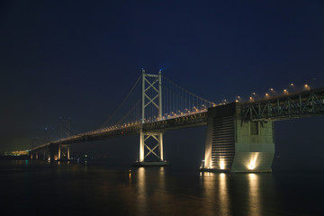 Fototapeta premium 香川県坂出市 夜の瀬戸大橋