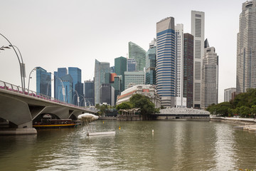 Fototapeta na wymiar The Financial District and cityscape along Singapore River