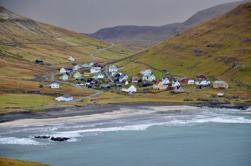 Fototapeta premium フェロー諸島 Faroe Islands サンドイ島 Sandoy Island フーサヴィーク Húsavík