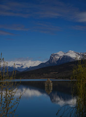 Fototapeta premium Lac de barrage de Mediano, Aragon, Espagne