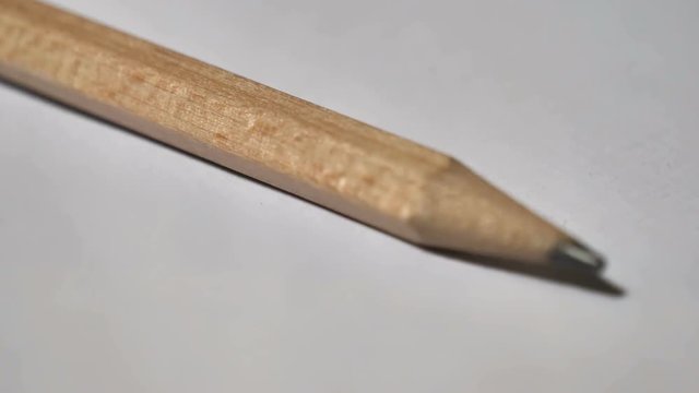 Pull Focus on Pencil