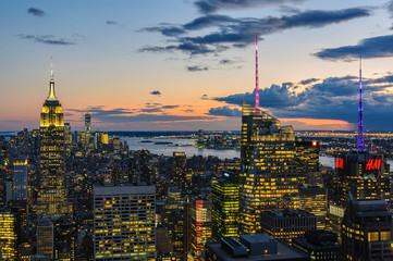 Obraz premium The skyline at night, Top of the Rock in NYC, USA