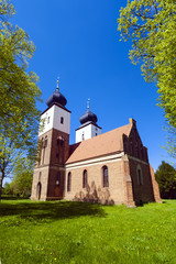 Fototapeta na wymiar St.-Marien-Kirche in Tremmen, Brandenburg, Deutschland