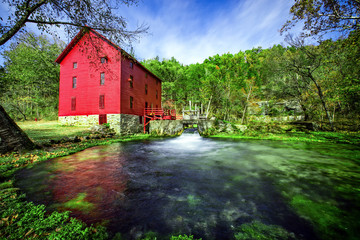 Alley Springs Mill, Ozark National Scenic Riverways, Missouri, USA - obrazy, fototapety, plakaty