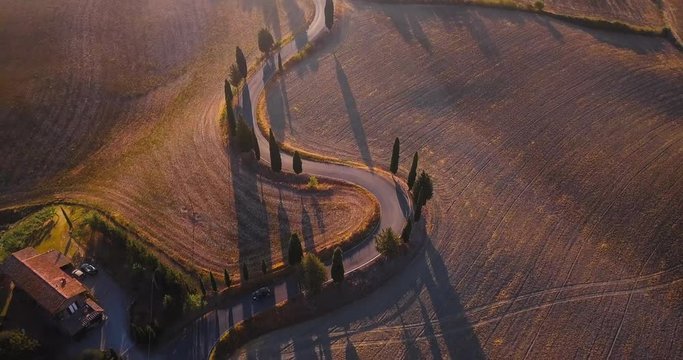 Val d'Orcia winding road
