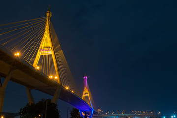 Fototapeta na wymiar バンコク　タイランド　ラマ９世橋の夜景