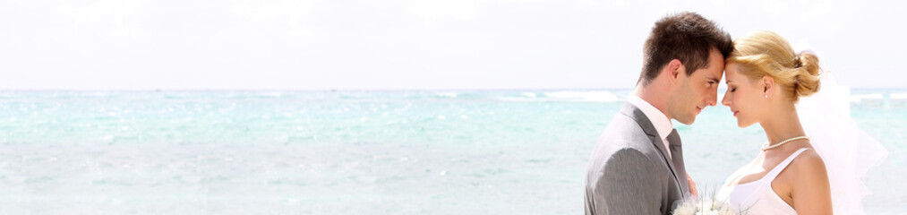 Bride and groom on a romantic moment - banner template web