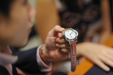 mechanical wrist watches