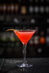 Foto auf Acrylglas Cocktail Glas kosmopolitischer Cocktail